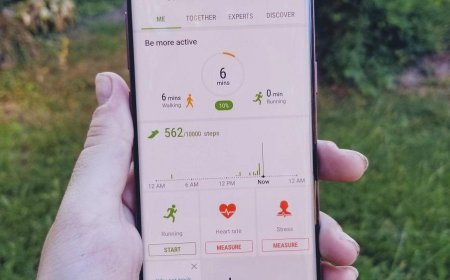 What are the advantages of Samsung Health?