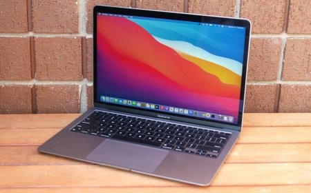 Is your M1 Macbook Air a Chromebook?
