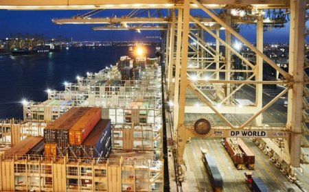 Dubai forms Vaccine Logistics Alliance to expedite global distribution of COVID-19 vaccines through the emirate to developing countries