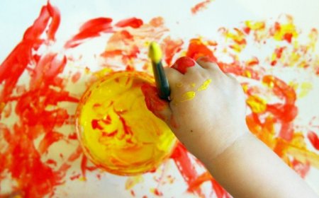 9 reasons to introduce art as early as possible in children's lives