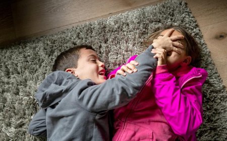 Accept and do not compare, or how to raise siblings