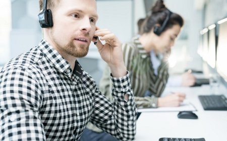 3 reasons to choose a career in customer service or sales