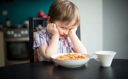 The child does not want to eat