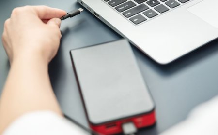 The 8 Best External Batteries