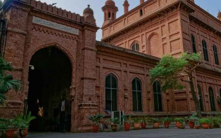 Top fashion design schools in Lahore