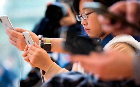 Escaping the Digital Abyss: Navigating the Perils of Technology Addiction