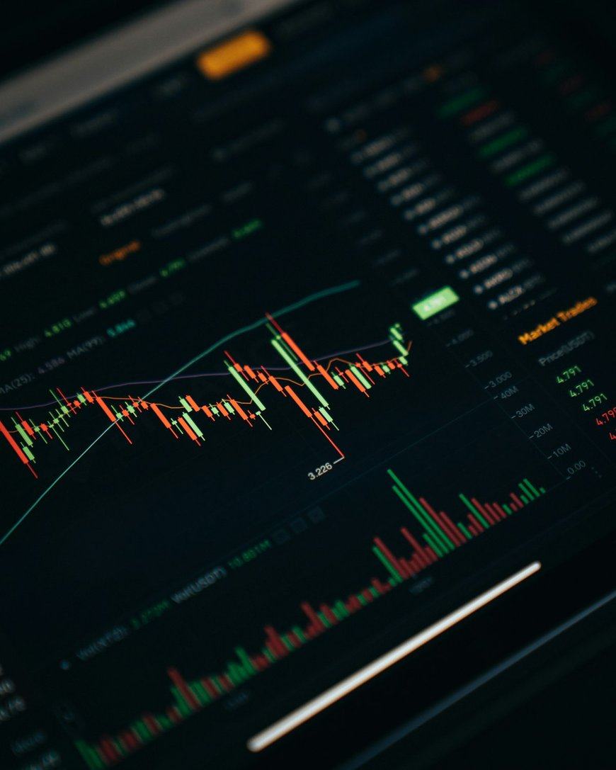 How Profitable Businesses Go Bankrupt: The Overtrading Dilemma and Growth Cash Burn